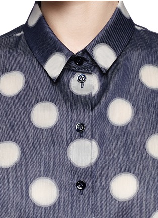 Detail View - Click To Enlarge - ARMANI COLLEZIONI - Polka dot insert cropped shirt