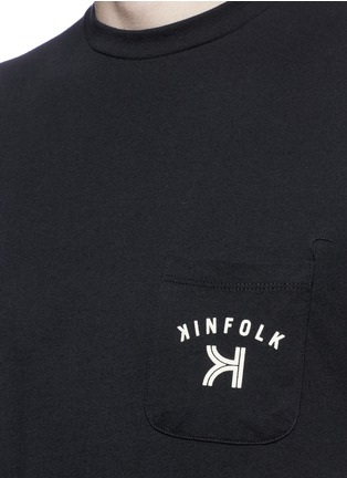 Detail View - Click To Enlarge - KINFOLK - 'International' print logo pocket cotton T-shirt