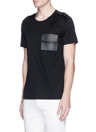 Front View - Click To Enlarge - VALENTINO GARAVANI - Leather patch pocket T-shirt