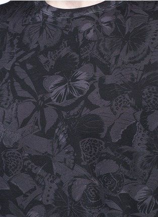 Detail View - Click To Enlarge - VALENTINO GARAVANI - 'Camubutterfly Noir' print T-shirt