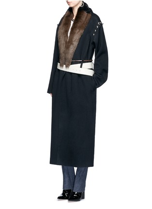 Figure View - Click To Enlarge - TOGA ARCHIVES - Sheepskin fur silhouette print belted blanket coat