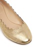 Detail View - Click To Enlarge - CHLOÉ - 'Lauren' scalloped metallic leather ballerina flats