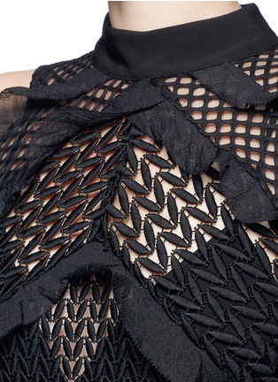Detail View - Click To Enlarge - SELF-PORTRAIT - 'Purl Knit Combi' guipure lace cold shoulder dress