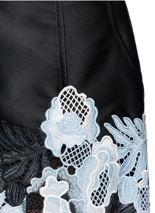 Detail View - Click To Enlarge - 3.1 PHILLIP LIM - Floral embroidered techno silk blend skirt