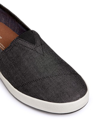 Detail View - Click To Enlarge - 90294 - 'Avalon' chambray slip-ons