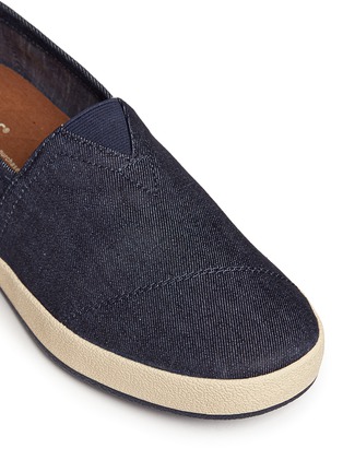 Detail View - Click To Enlarge - 90294 - 'Avalon' denim slip-ons