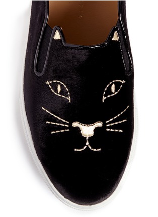 Detail View - Click To Enlarge - CHARLOTTE OLYMPIA - 'Cool Cats' kitty face embroidery velvet skate slip-ons