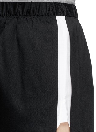 Detail View - Click To Enlarge - T BY ALEXANDER WANG - Cotton poplin insert silk twill shorts