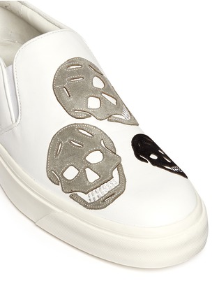 Detail View - Click To Enlarge - ALEXANDER MCQUEEN - Skull suede appliqué leather skate slip-ons