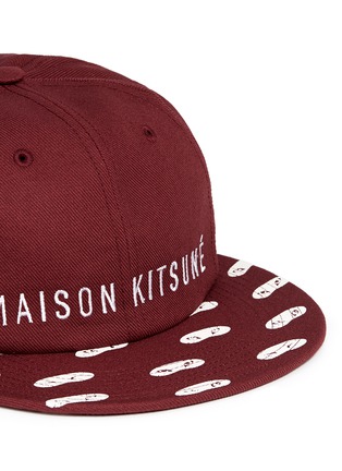 Detail View - Click To Enlarge - MAISON KITSUNÉ - Fox eye print baseball cap