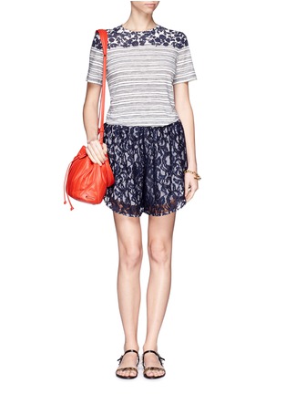 Figure View - Click To Enlarge - TORY BURCH - 'Cathy' leaf stripe cotton T-shirt
