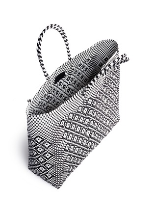 Detail View - Click To Enlarge - TRUSS - Large woven geometric diamond PVC tote