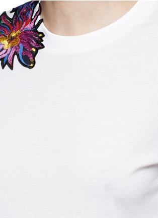 Detail View - Click To Enlarge - 3.1 PHILLIP LIM - Floral embroidered silk patch cutout T-shirt