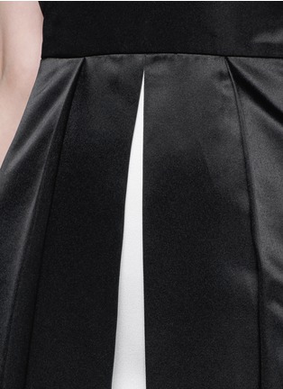 Detail View - Click To Enlarge - ALICE & OLIVIA - 'Clarabelle' skirt insert satin gown