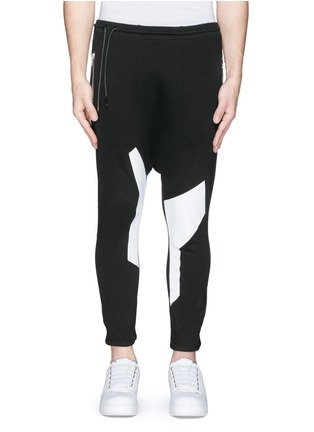 Main View - Click To Enlarge - SIKI IM / DEN IM - Off-centre drawstring contrast print jogging pants