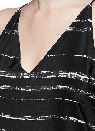 Detail View - Click To Enlarge - VINCE - Shadow Stripe silk racerback camisole