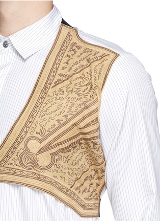 Detail View - Click To Enlarge - DRIES VAN NOTEN - 'Cooper' embroidery harness cotton shirt