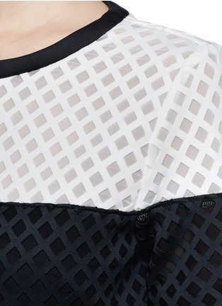 Detail View - Click To Enlarge - ELIZABETH AND JAMES - 'Leda' diamond perforated scuba cropped top