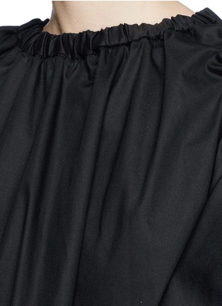 Detail View - Click To Enlarge - ELLERY - 'Baby' cold shoulder cropped ruffle top