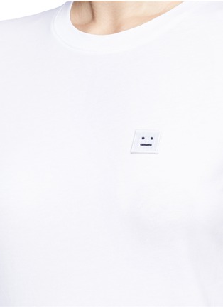Detail View - Click To Enlarge - ACNE STUDIOS - 'Taline' face patch cotton T-shirt