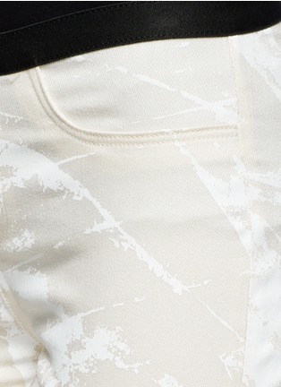 Detail View - Click To Enlarge - HELMUT LANG - Paint streak stretch jeggings