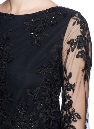 Detail View - Click To Enlarge - ALICE & OLIVIA - 'Ava' sequin floral lace cropped top