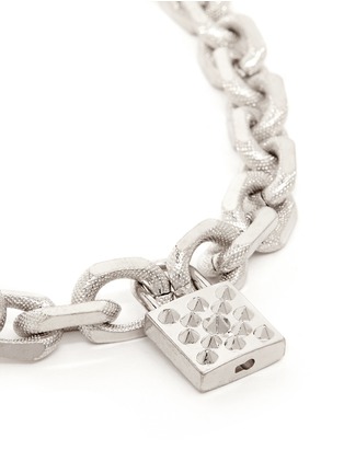 Detail View - Click To Enlarge - ALEXANDER MCQUEEN - Studded lock pendant chain bracelet