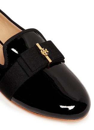 Detail View - Click To Enlarge - TORY BURCH - 'Trudy' logo bow patent leather ballerina flats