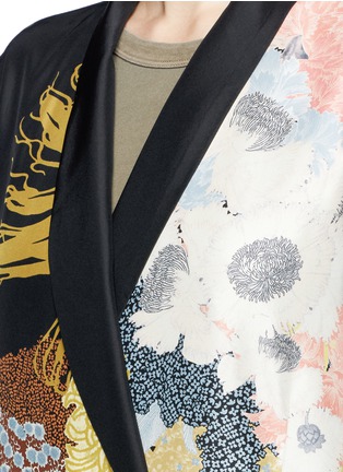 Detail View - Click To Enlarge - DRIES VAN NOTEN - 'Cancun' floral print satin wrap pyjama coat
