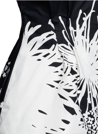 Detail View - Click To Enlarge - DRIES VAN NOTEN - 'Cruger' pleated oversized floral print shirt