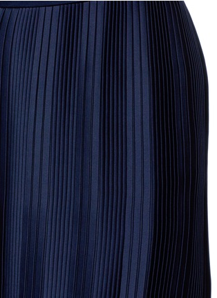 Detail View - Click To Enlarge - DION LEE - Stripe plissé pleated satin culottes
