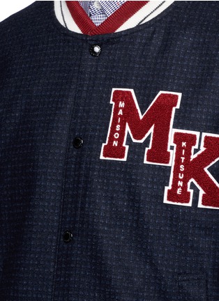 Detail View - Click To Enlarge - MAISON KITSUNÉ - Logo patch check teddy jacket