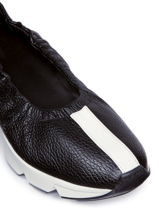 Detail View - Click To Enlarge - EUGÈNE RICONNEAUS - Striped calfskin leather ballerina sneakers