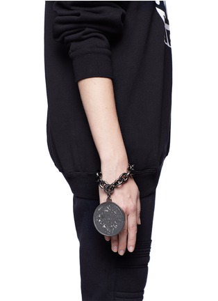 Figure View - Click To Enlarge - GIVENCHY - Large medallion chain bracelet