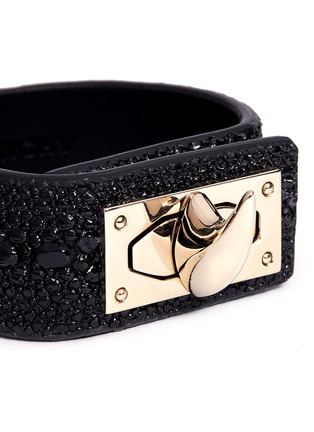 Detail View - Click To Enlarge - GIVENCHY - Shark turn-lock bracelet