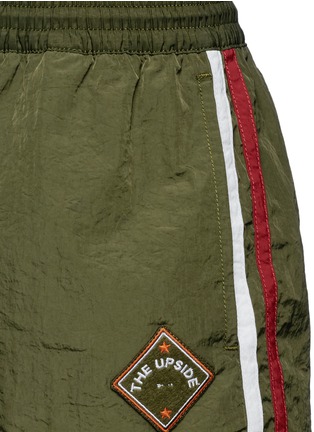 Detail View - Click To Enlarge - THE UPSIDE - 'Talyn' logo patch running shorts