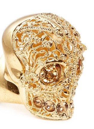 Detail View - Click To Enlarge - ALEXANDER MCQUEEN - Crystal filigree skull ring