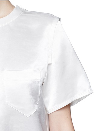 Detail View - Click To Enlarge - ALEXANDER WANG - Distressed back sateen panel T-shirt