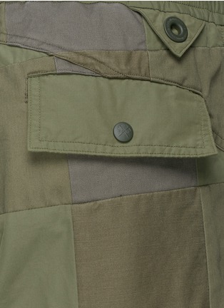 Detail View - Click To Enlarge - WHITE MOUNTAINEERING - Patchwork cotton-tencel cargo shorts