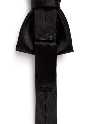 Detail View - Click To Enlarge - LANVIN - 'New Alber' silk satin bow tie