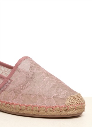 Detail View - Click To Enlarge - VALENTINO GARAVANI - Lace espadrille slip-ons