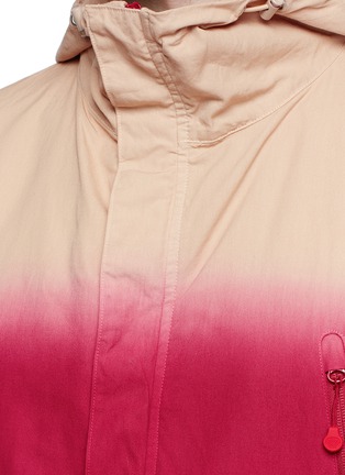 Detail View - Click To Enlarge - 73088 - Ombré effect hooded coat