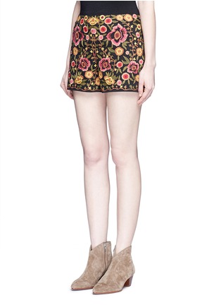 Front View - Click To Enlarge - ALICE & OLIVIA - 'Marisa' floral embroidery shorts