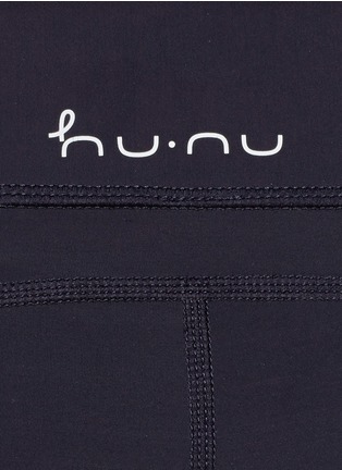 Detail View - Click To Enlarge - HU-NU - 'Action' capri leggings