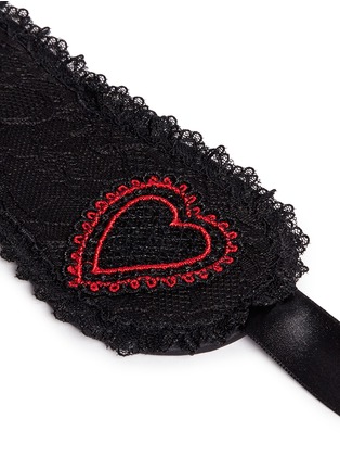 Detail View - Click To Enlarge - L'AGENT - 'Esthar' heart embroidery lace eye mask
