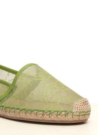 Detail View - Click To Enlarge - VALENTINO GARAVANI - Lace espadrille slip-ons