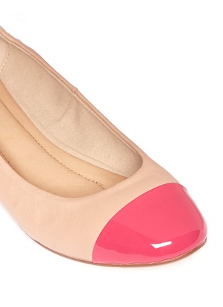Detail View - Click To Enlarge - PEDDER RED - Bi-colour leather ballerina flats