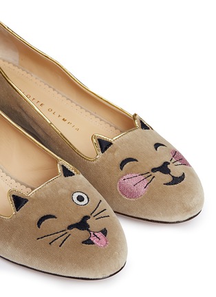 Detail View - Click To Enlarge - CHARLOTTE OLYMPIA - 'Cheeky Kitty' velvet flats