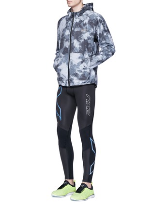 Figure View - Click To Enlarge - 2XU - 'Elite wind defence compression' performance tights