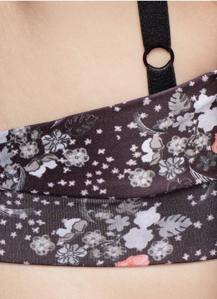 Detail View - Click To Enlarge - LIVE THE PROCESS - 'V-bra' floral print cropped sports top